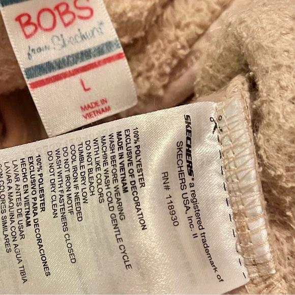 BOBS Dog Mom Sherpa Pullover - Picture 16 of 16